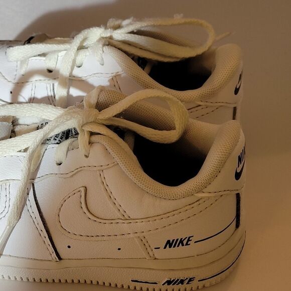 KID NIKE AIR FORCE 1 LACE-UP CLOSURE NEAKER - Picture 6 of 11